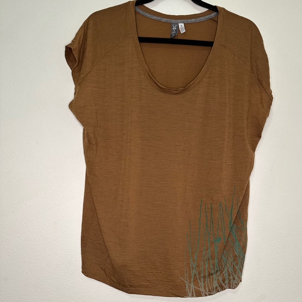 Ibex Sleeveless Brown Shirt